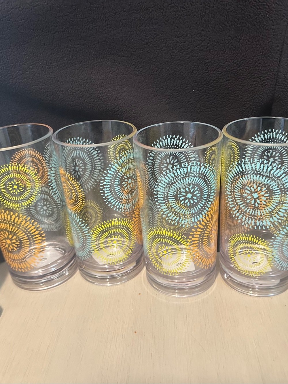 Insulated Decorative Drinking Glasses in Yellow & Blue. Set of 4